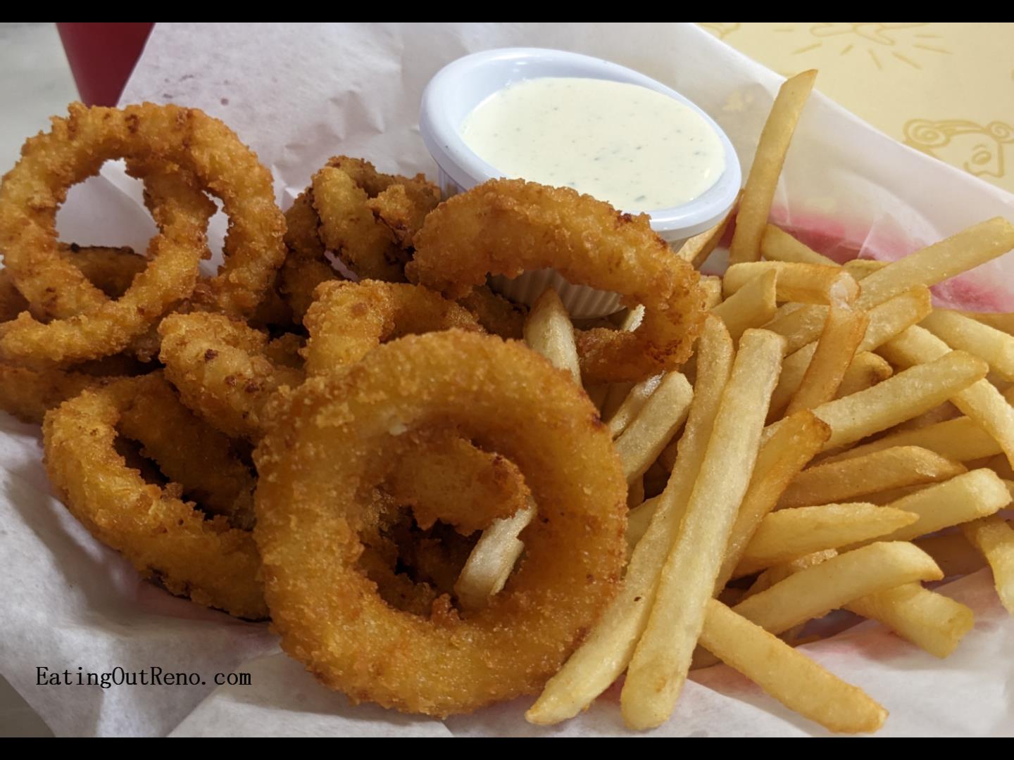 sides_onionrings-fries-ranch